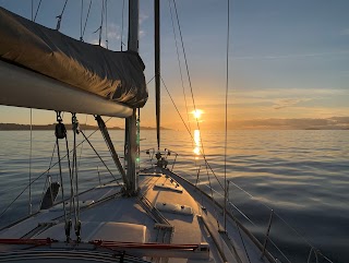 Mamá Vela Charter - Alquiler de barcos en Sanxenxo