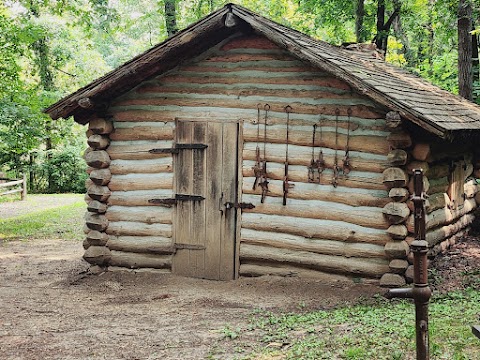 Indian Cave State Park