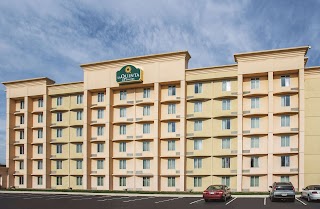 La Quinta Inn & Suites by Wyndham Indianapolis South