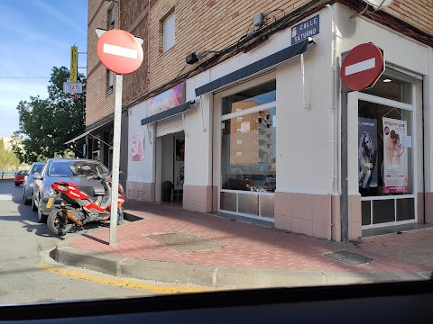 Inna Peluquería - Salon de Uñas y Depilacion Laser.