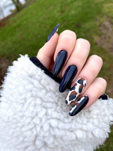 Mystic Nails