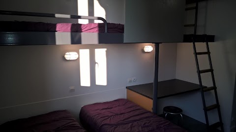 Photo de Centre Sportif et de Loisirs LIGUE FOL55 - Giffaumont-Champaubert, France