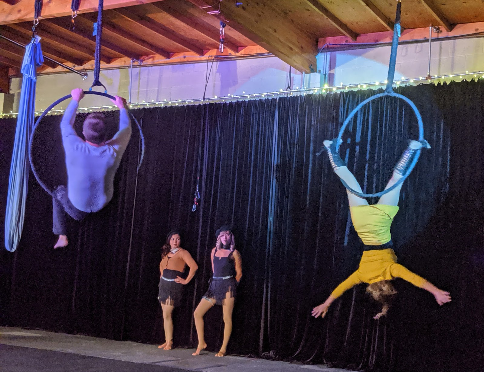 Open Level Static Trapeze in Los Angeles, CA, US