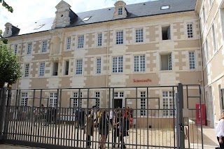Sciences Po Paris, Campus de Poitiers