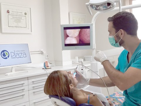 Clínica Dental De la Plaza