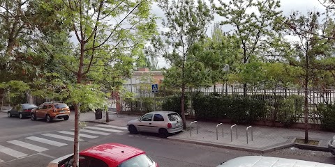 Polideportivo Municipal el Espinillo de Madrid