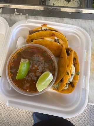 Taqueria Los Hermanos food truck