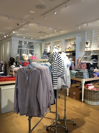 American Eagle & Aerie Store