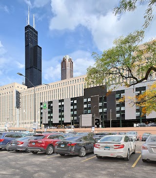Holiday Inn & Suites Chicago-Downtown, an IHG Hotel