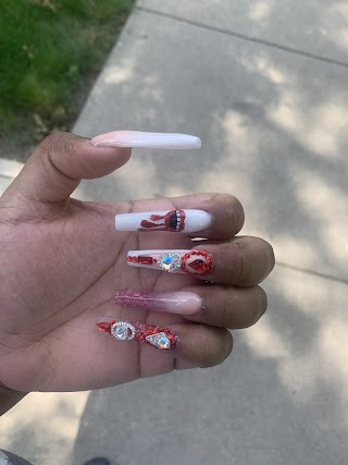 L A NAILS - Chicago