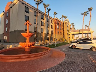Holiday Inn Express & Suites Yuma, an IHG Hotel