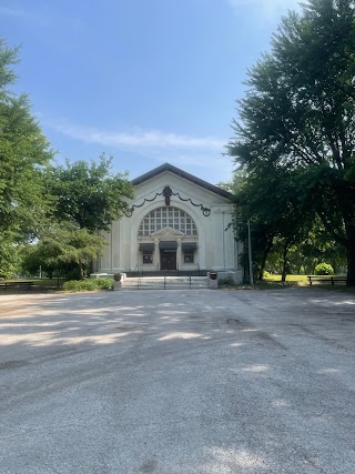 Trumbull Pool (Outdoor)