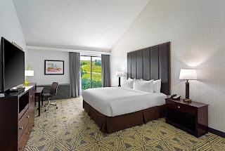 DoubleTree by Hilton Hotel Pittsburgh - Meadow Lands