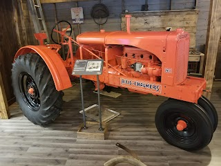 Larsen Tractor Museum