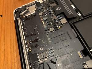 Apple MacBook Repair Montreal