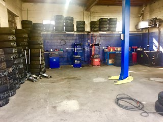 Munroe's Tire & Automotive Services