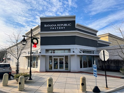 Banana Republic Factory Store