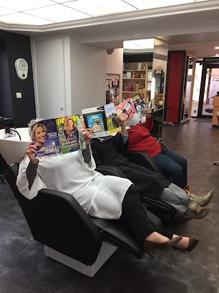 COIFFEUR SALON VENET (barbier,coloration végétale)