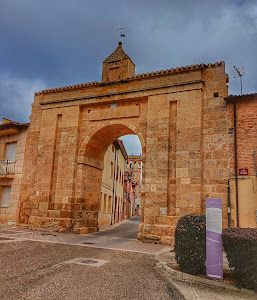 Arco de la Puerta Nueva