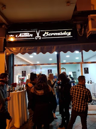 Julián Bermúdez Barber Salon