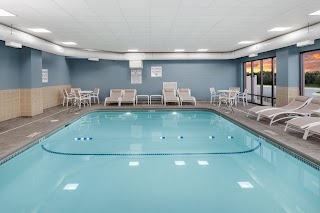 Holiday Inn Express & Suites South Portland, an IHG Hotel