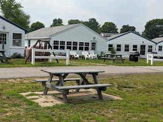 Watercrest Cottages & Motel