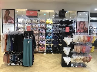 Etam Lingerie et Prêt-à-porter