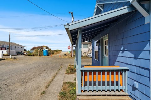 Blue Octopus Oceanside Cottages