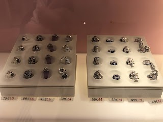 Boutique PANDORA