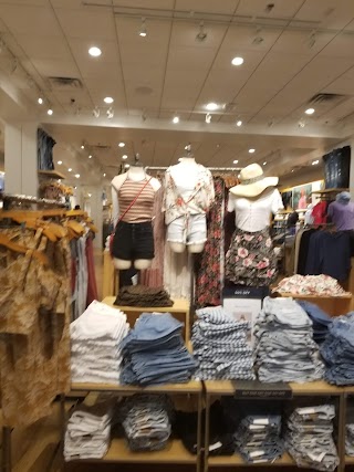 American Eagle Store