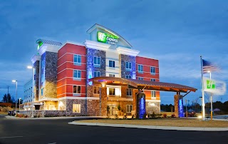 Holiday Inn Express & Suites Hot Springs, an IHG Hotel