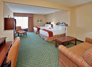 Holiday Inn Express & Suites Cape Girardeau I-55, an IHG Hotel