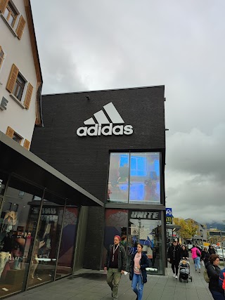 adidas Outlet Store Metzingen