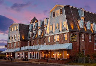 Newport Beach Hotel & Suites