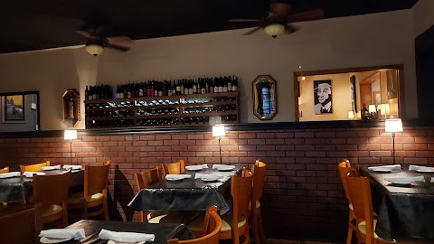 Paesano's Italian Restaurant