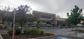 Lowe's Garden Center