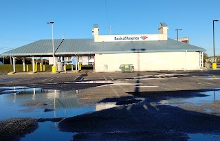 Bank of America (with Drive-thru ATM)