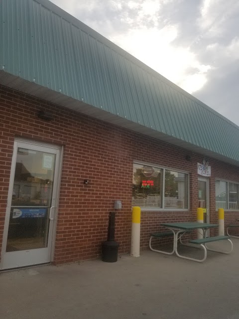 Photo of 175 CORNERSTORE - 315 North Main Street, Warren, MN 56762, USA