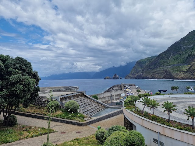 Piscines Naturelles de Porto Monìz