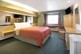 Microtel Inn & Suites by Wyndham Albuquerque West