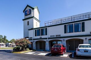 Motel 6 Newark, DE