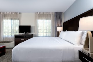 Staybridge Suites Chantilly Dulles Airport, an IHG Hotel