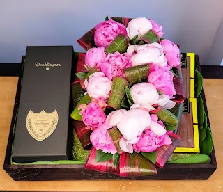 Christie's Flowers & Gifts