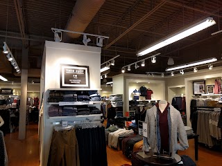 Banana Republic Factory Store