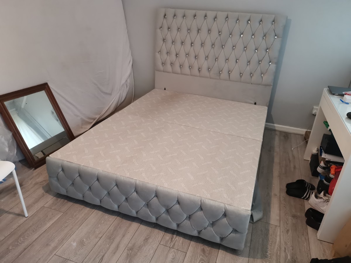 Swift Handy Works (HANDYMAN SERVICES) in Market Sq, London E14 6AQ, UK - Builders And Handyman Services featuring 