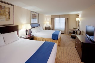 Holiday Inn Express & Suites Rochester, an IHG Hotel