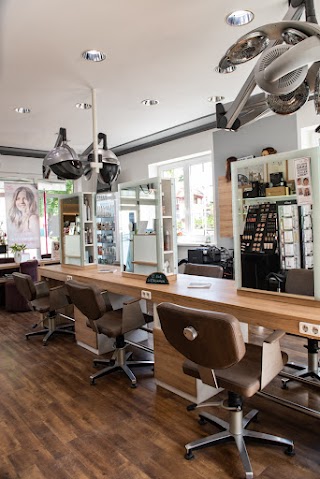 Institut M. Beckmann Kosmetik-Friseur-Wellness