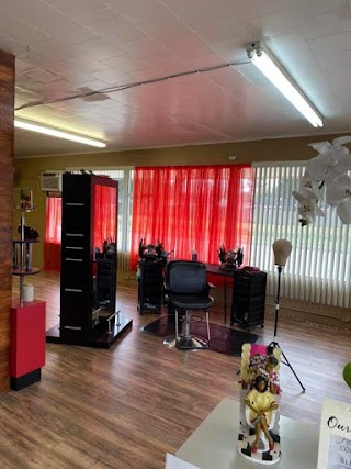 Zo Queenz & Company Salon and Boutique