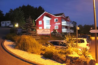 Maarberg Resort, stilvolle Ferienwohnungen mit Seeblick