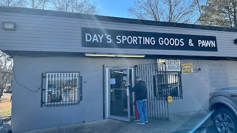 Day's Sporting Goods & Pawn